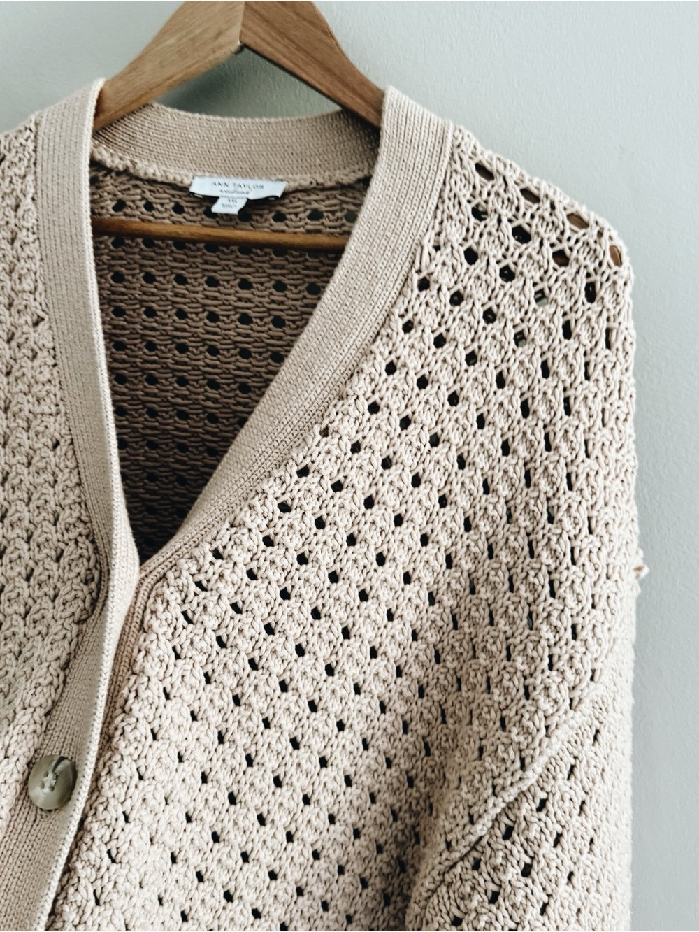 Ann Taylor Cozy Women's Open-Knit Tan Button Relaxed Fit Cardigan Sweater XXL - Picture 4 of 5